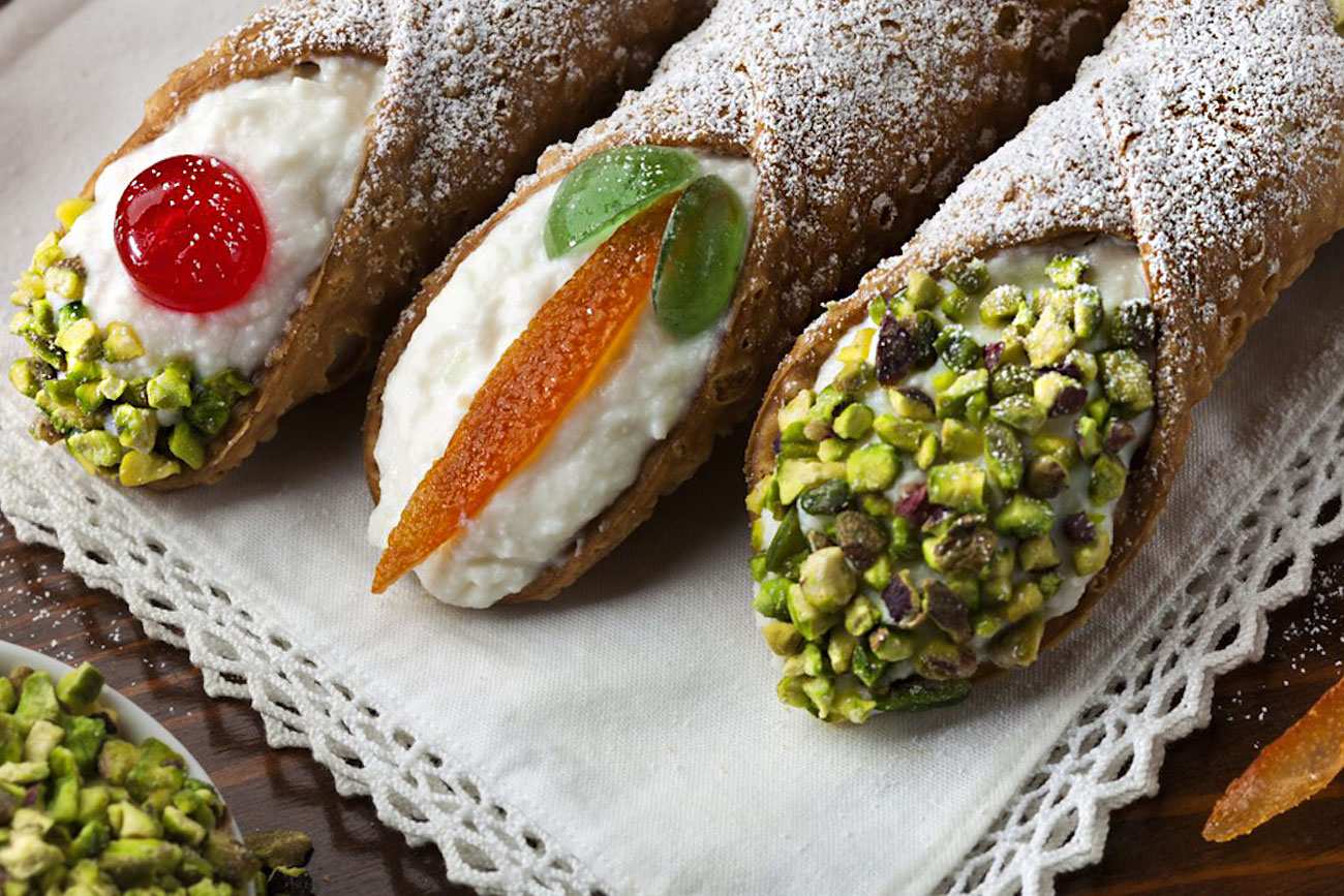 copertina-suamaesta-il-cannolo-siciliano_01