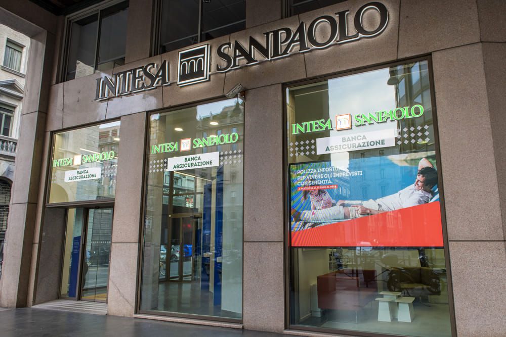 Intesanpaolo-930093