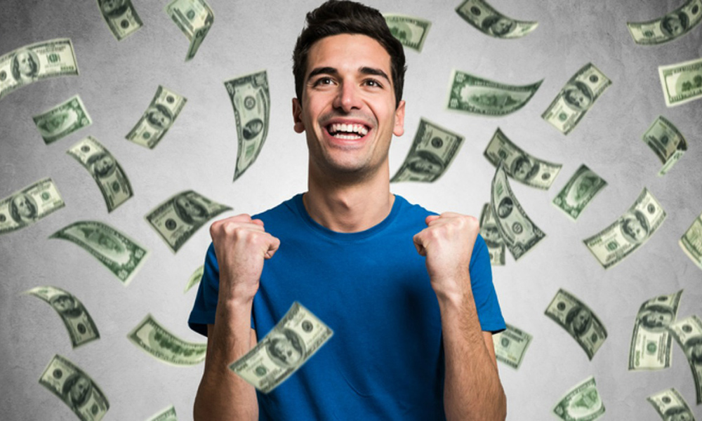 Stipendio e felicità: quanto si deve guadagnare per sentirsi davvero felici?