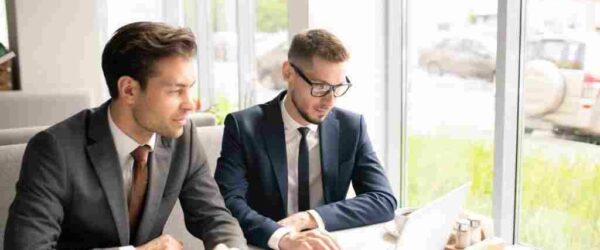 Come-trovare-lavoro-in-banca-1024x576-compressed