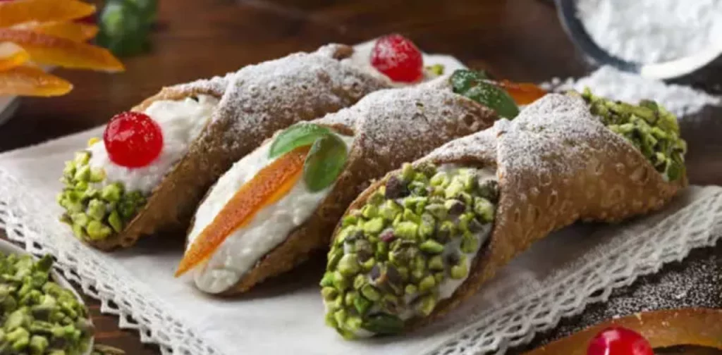 SH_Gli-spettacolari-cannoli-siciliani-640x350-1