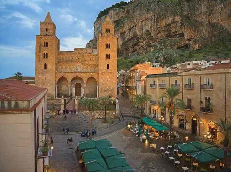 Cefalù, Piazza Duomo