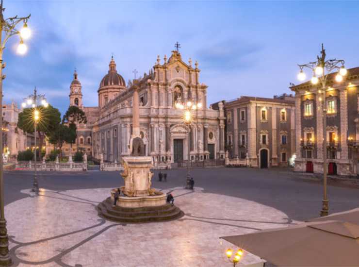 Catania: Piazza Duomo. 