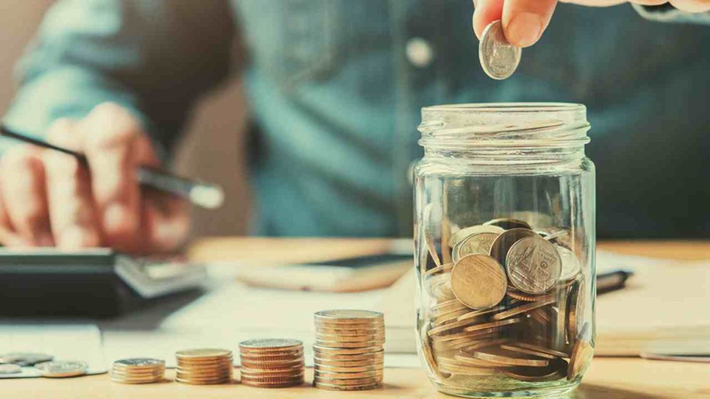 8 consigli pratici per imparare a risparmiare e mettere di lato i soldi -  Younipa - Università, Lavoro e Città