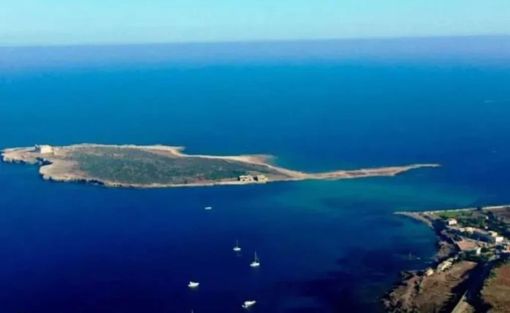 isola-capo-passero-696x476