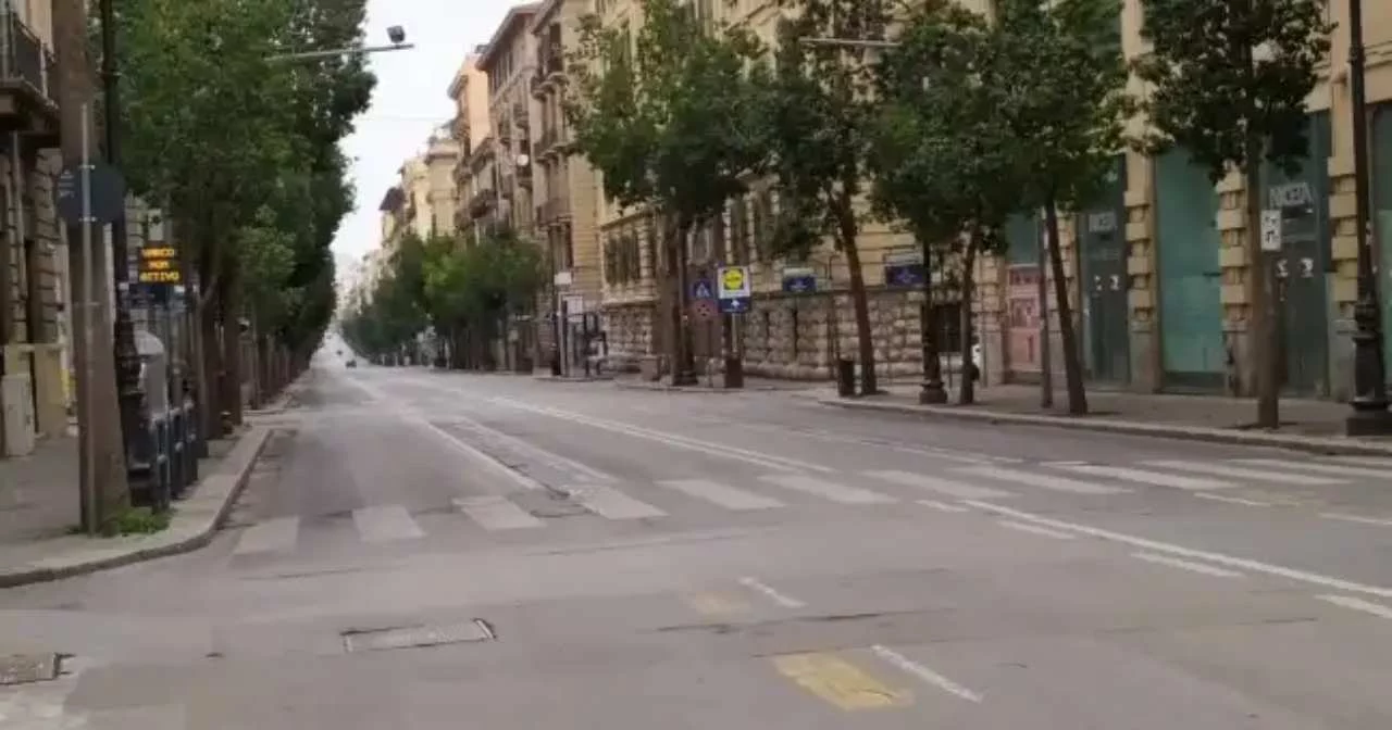 Palermo, 23enne picchiata mentre torna a casa in bici. Caccia agli aggressori