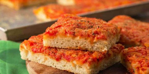Sfincione palermitano