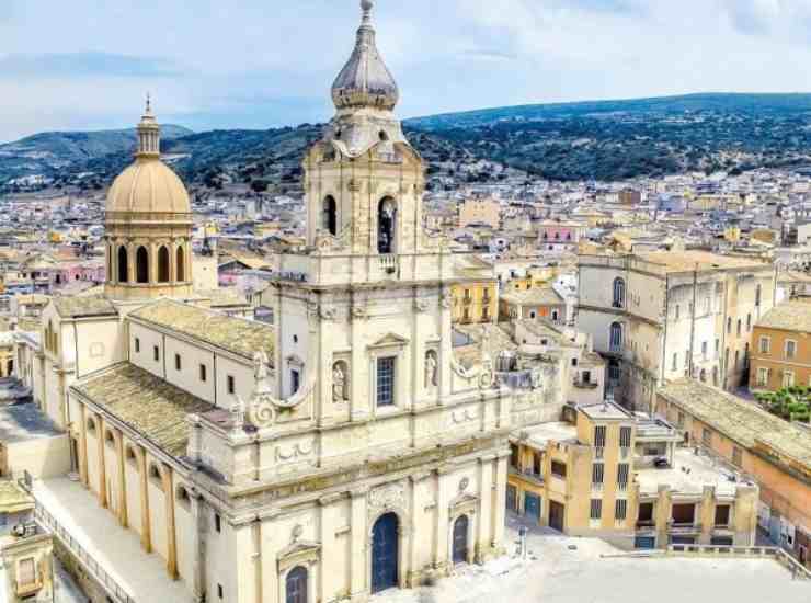 Chiesa Madre di Santa Maria delle Stelle