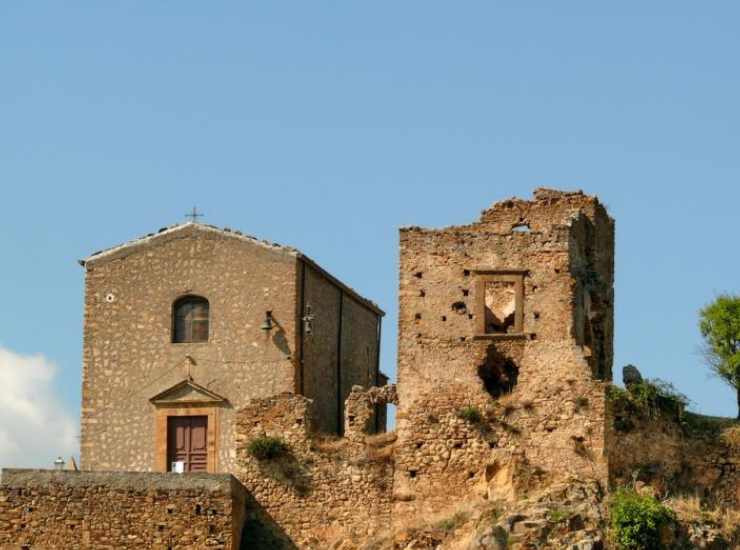 Il Castello di Cesarò