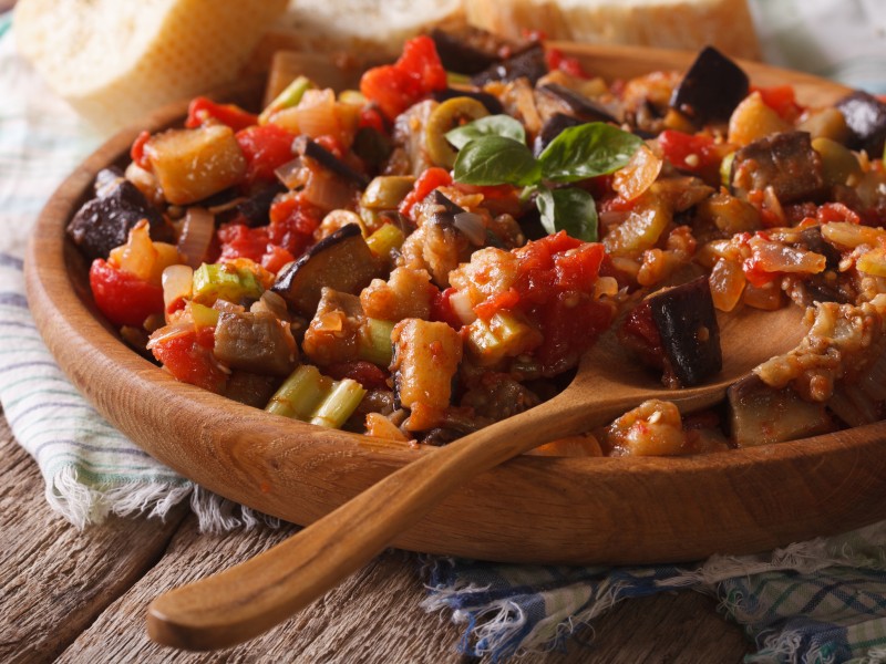 Caponata: Il Contorno Agrodolce