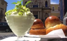 Granita con Brioche