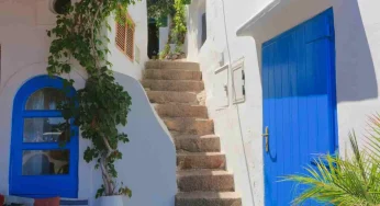 Questa minuscola isola della Sicilia sembra “Santorini”: casette bianche, calette nascoste e angoli incantevoli