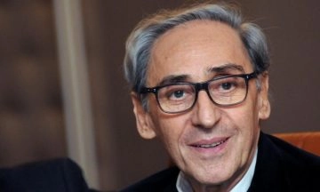 È morto Franco Battiato. Cantautore, compositore, musicista, regista e pittore siciliano aveva da...
