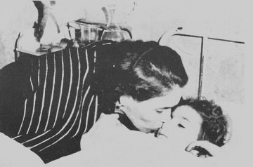 È morta a Gibellina (Trapani) Leonarda Fontana, mamma di Eleonora Di Girolamo, detta 'Cudduredda'...