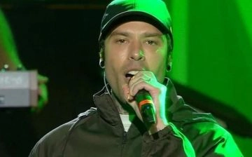 Fedez rompe il silenzio sulla sua discesa in politica con un video pubblicato sul suo profilo...