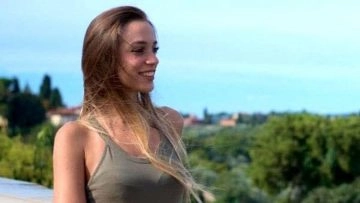 Luana D'Orazio, giovanissima madre operaia di 22 anni, è morta sul posto di lavoro. Una morte...