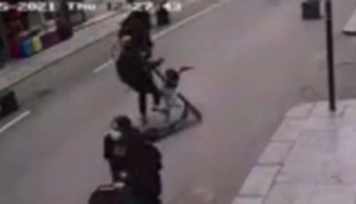 Si è temuto il peggio in via Maqueda a Palermo dove una bambina è stata investita da un monopattino...