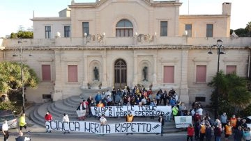Una marcia pacifica su Palermo per le Terme di Sciacca. È iniziata questa mattina la mobilitazione...