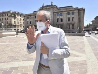 Crisanti prende una posizione netta sulle riaperture che ci saranno con l'inizio della settimana...