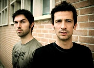 Lo storico duo ha messo all’asta il 15% dei diritti editoriali e discografici del loro intero...