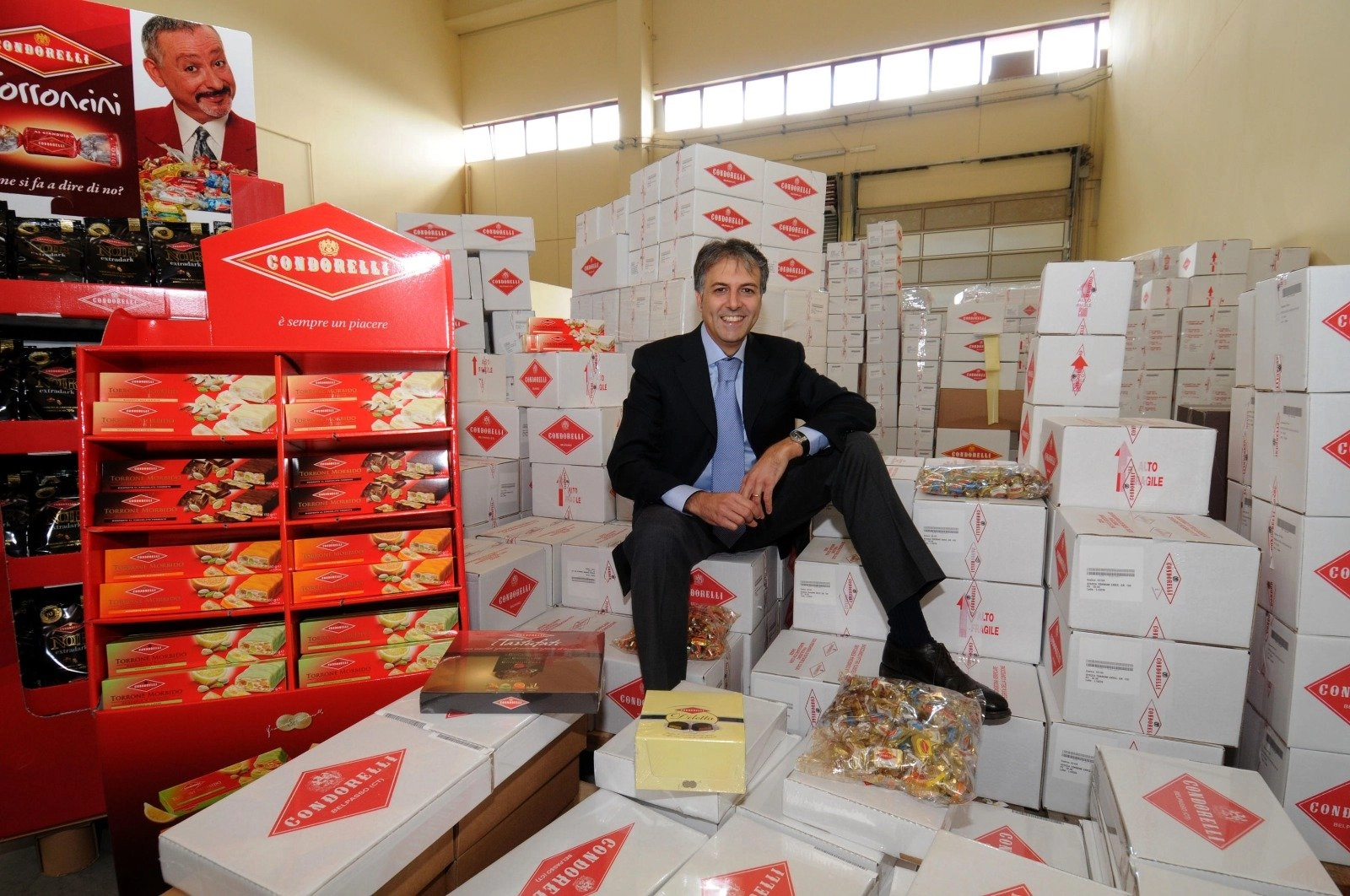 L'industria dolciaria siciliana Condorelli, regina dei torroncini, resiste alle ripetute richieste...