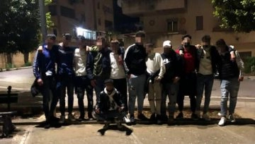 Dodici ragazzi residenti a Capaci sono stati multati per essersi scattati una foto senza mascherina...