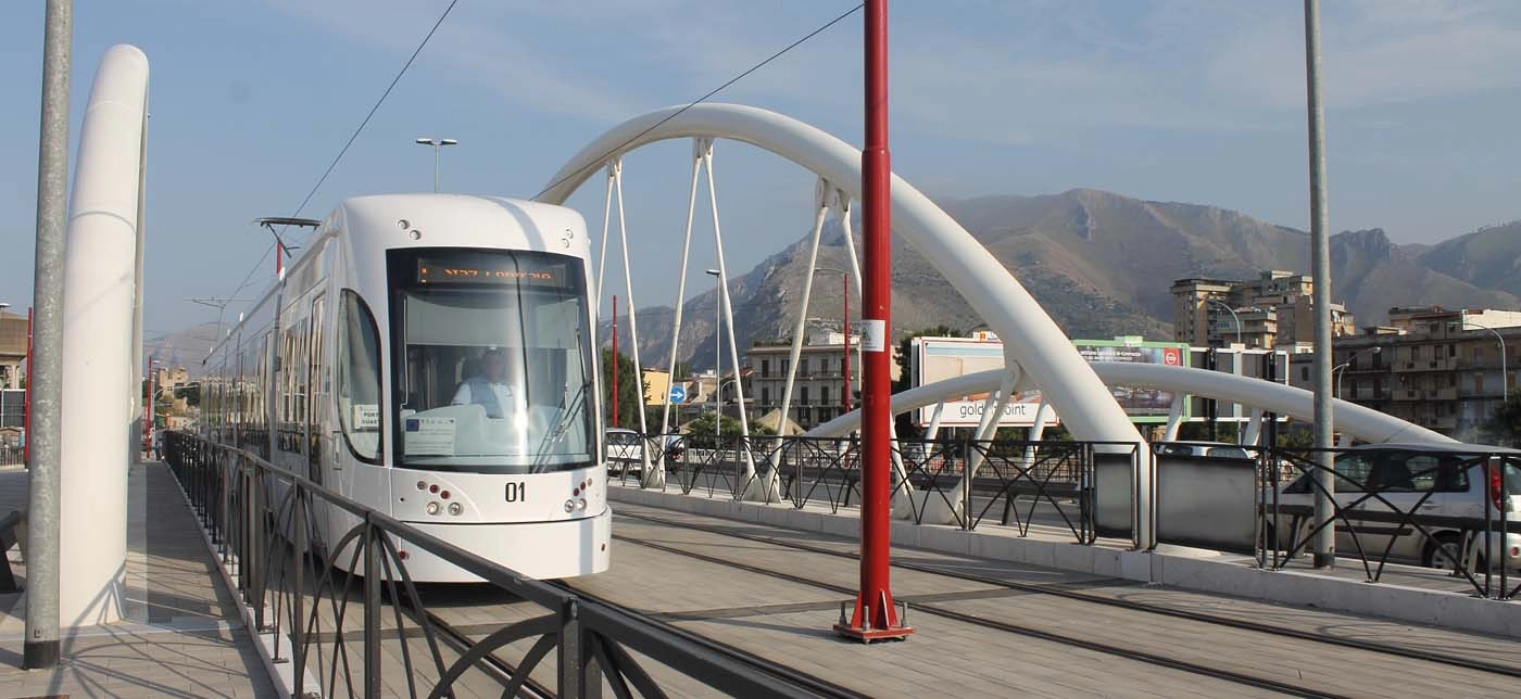 La Palermo del futuro avrà più tram, più piste ciclabili e nuovi parcheggi. Sono questi gli...