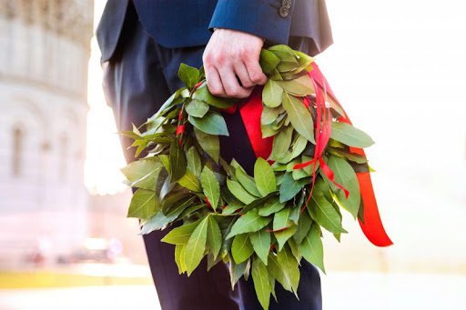 Auguri Di Laurea Frasi E Congratulazioni Younipa Universita E Citta