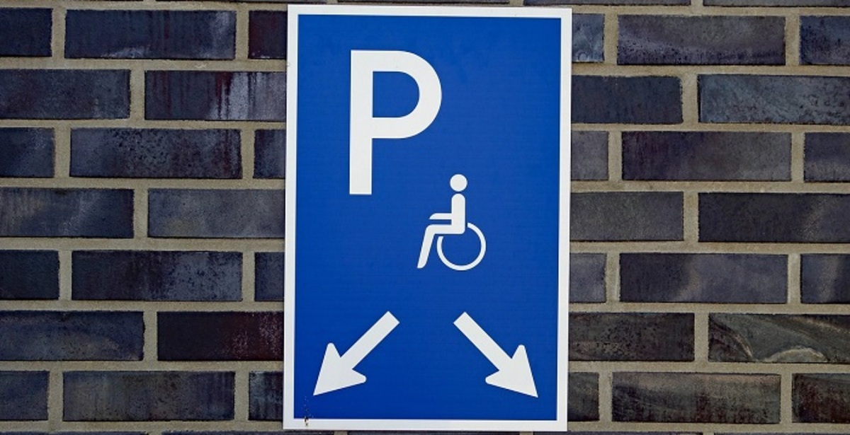 legge-104-parcheggio-gratis-requisiti-come-richiedere-pass