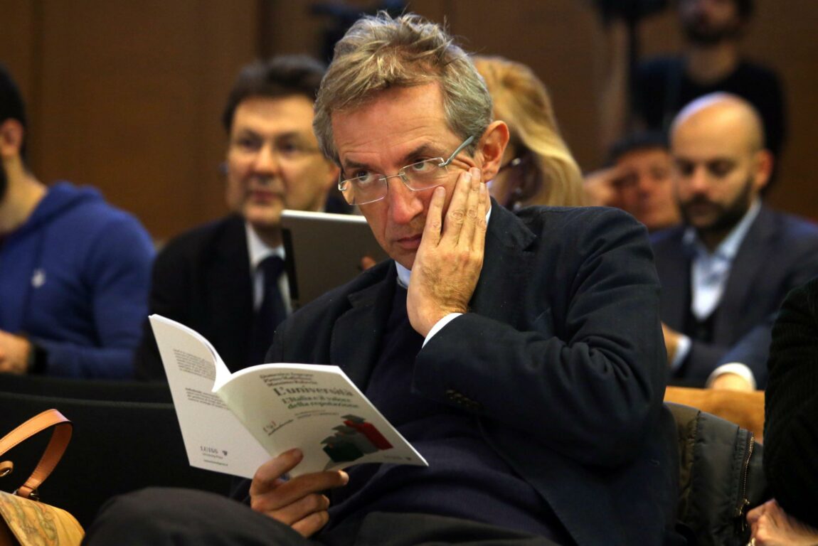 Università, Ministro Manfredi