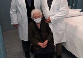 Era accompagnata dalla figlia ma si è mossa da sola. A 106 anni Maria Cerami, la 'nonnina' delle...