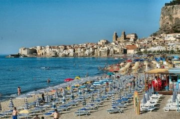 Per 5 giorni, dal 5 al 10 di ottobre, il centro storico di Cefalù e il suo lungomare diventeranno un...