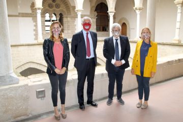unipa_regalami-un-sorriso_donate-ad-unipa-le-mascherine-con-visiera-trasparente